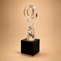 Escultura artística abstracta "Metamorfosis". Artesanía de cristal
