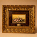 Cuadro decorativo floral con marco ornamentado dorado