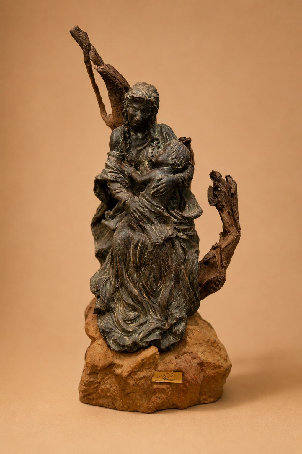 Escultura figurativa de estilo clásico