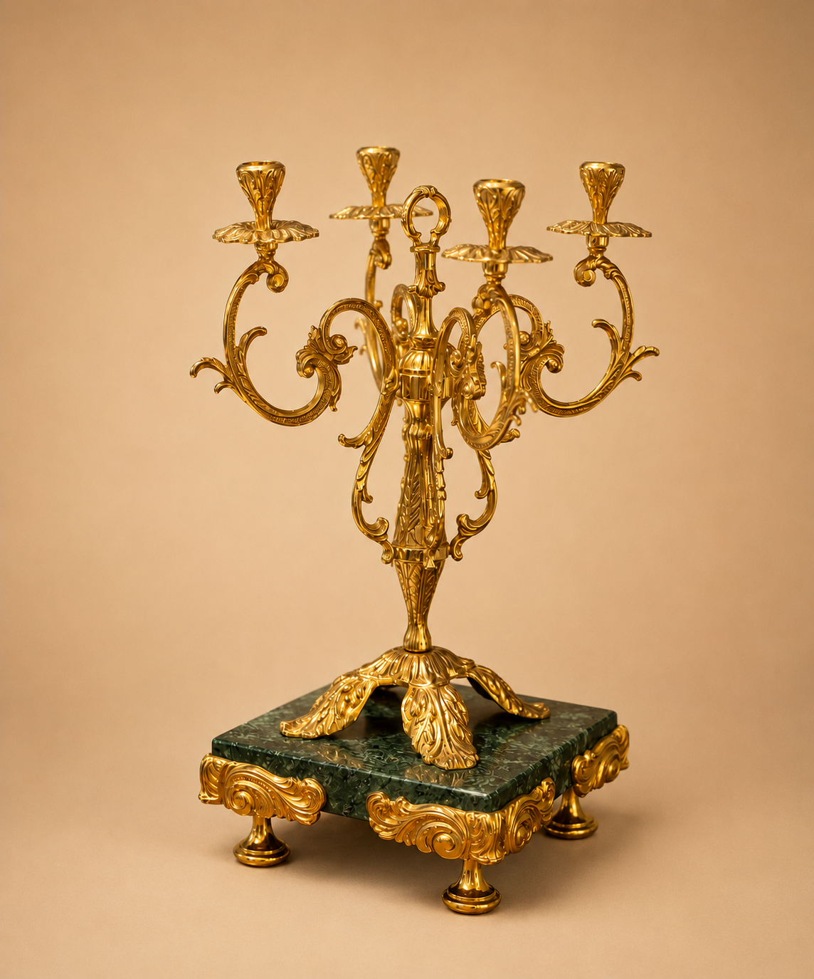 Candelabro decorativo