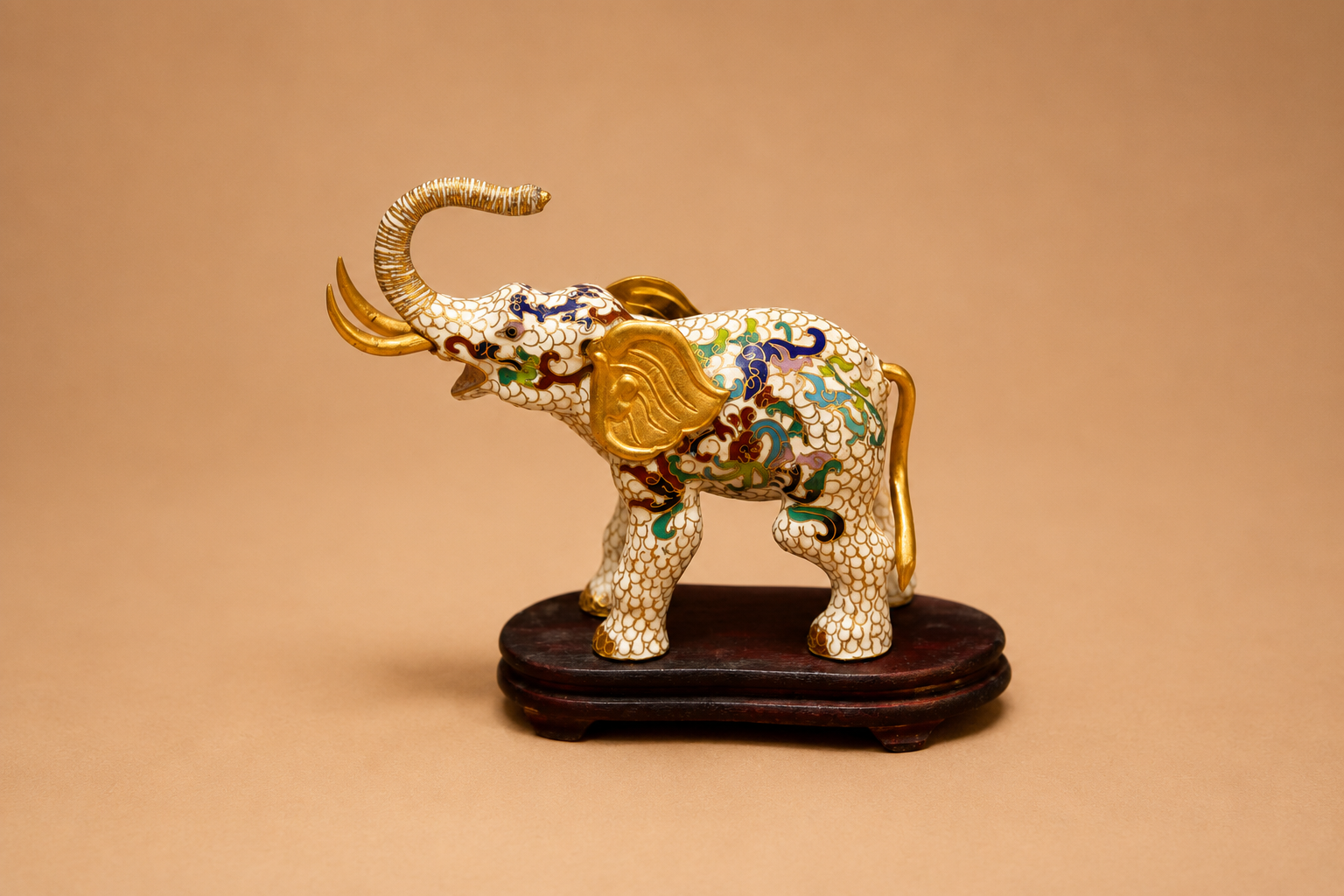 Figura decorativa de elefante oriental