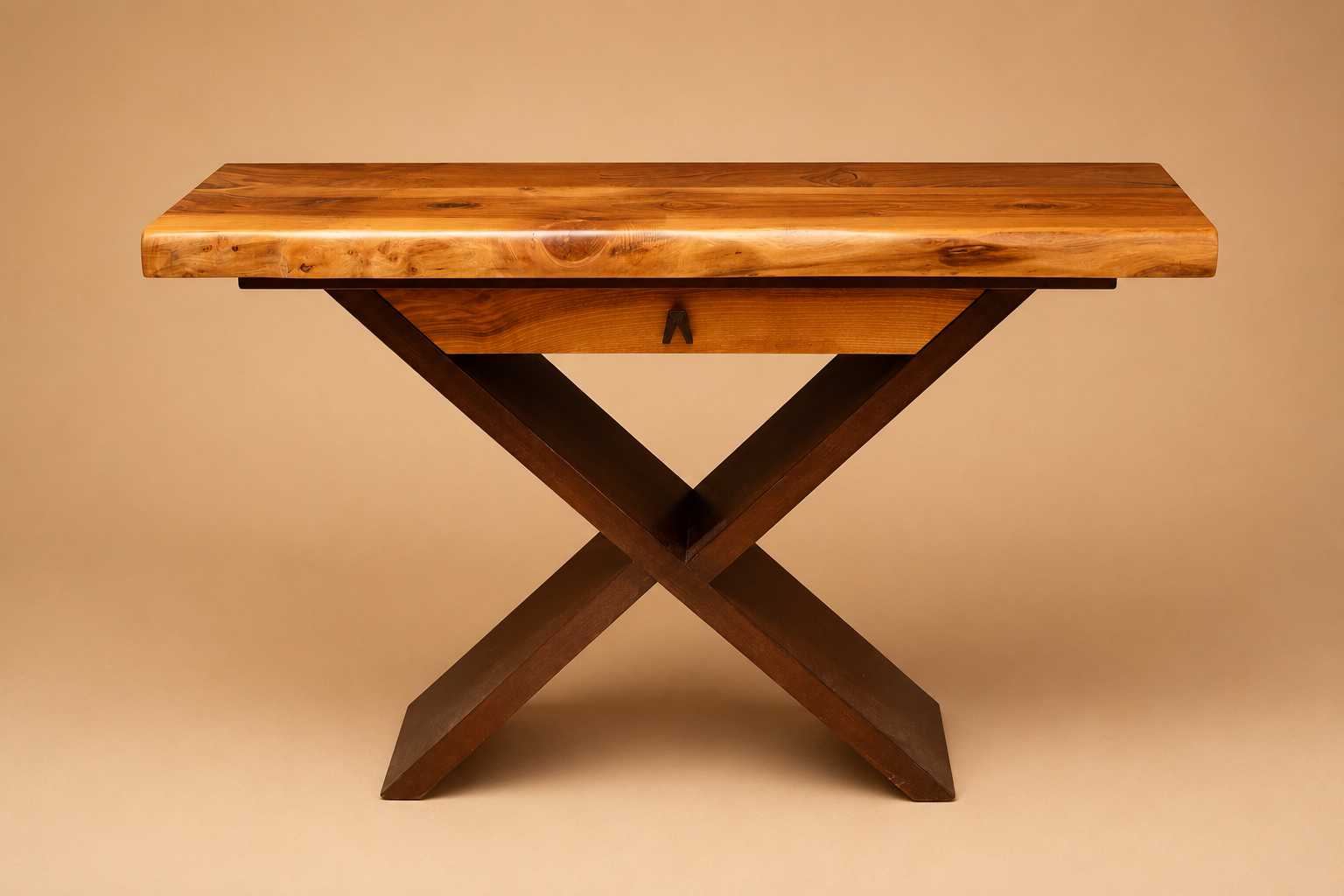 Mesa de madera con base en cruz